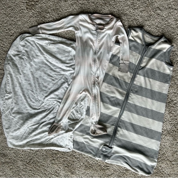 Burts Bees Bundle Bee Keeper Sleep Sack, Organic Crib Sheet & Onsie 6-12 Months - Picture 3 of 16